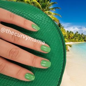 palmetto solid green Incoco nails retired manicure